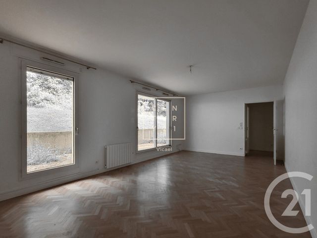 Appartement F3 à vendre - 3 pièces - 74.68 m2 - LE PLESSIS ROBINSON - 92 - ILE-DE-FRANCE - Century 21 Vicael