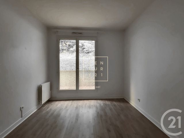 Appartement F3 à vendre - 3 pièces - 74.68 m2 - LE PLESSIS ROBINSON - 92 - ILE-DE-FRANCE - Century 21 Vicael