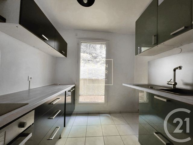 Appartement F3 à vendre - 3 pièces - 74.68 m2 - LE PLESSIS ROBINSON - 92 - ILE-DE-FRANCE - Century 21 Vicael