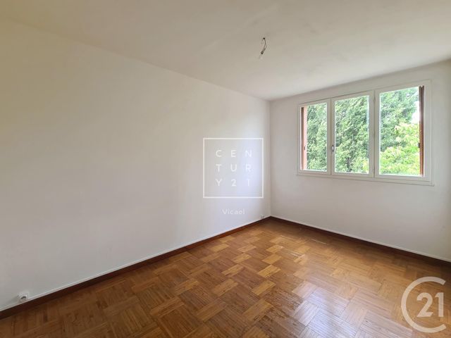 Appartement F5 à vendre - 5 pièces - 77.13 m2 - LE PLESSIS ROBINSON - 92 - ILE-DE-FRANCE - Century 21 Vicael