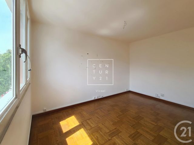 Appartement F5 à vendre - 5 pièces - 77.13 m2 - LE PLESSIS ROBINSON - 92 - ILE-DE-FRANCE - Century 21 Vicael