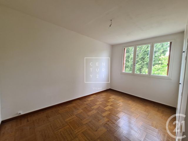 Appartement F5 à vendre - 5 pièces - 77.13 m2 - LE PLESSIS ROBINSON - 92 - ILE-DE-FRANCE - Century 21 Vicael