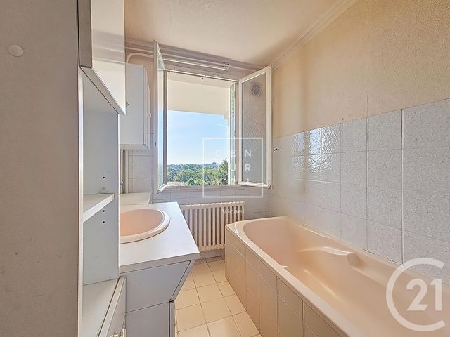 maison à vendre - 5 pièces - 129.8 m2 - LE PLESSIS ROBINSON - 92 - ILE-DE-FRANCE - Century 21 Vicael